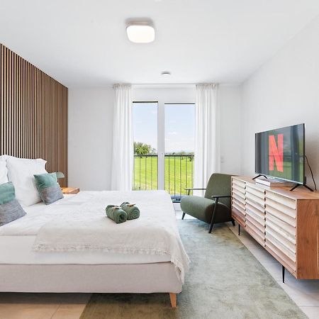 The Serviced - Design Apartments شتوتغارت الغرفة الصورة